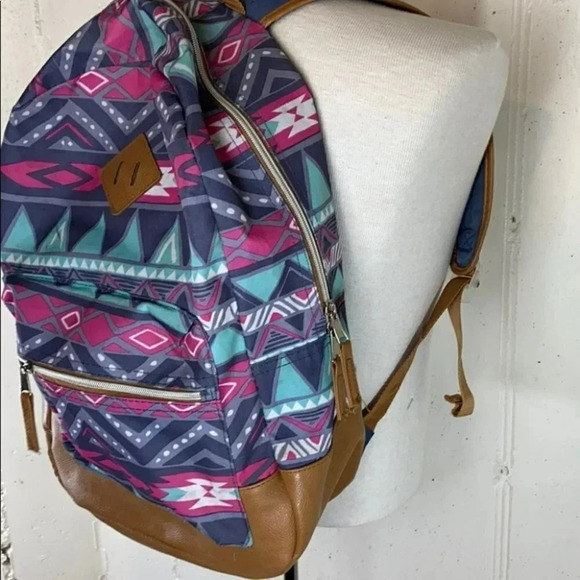 Aztec Southwest print 17” backpack blue pink Tan‎ NEW - Picture 3 of 7